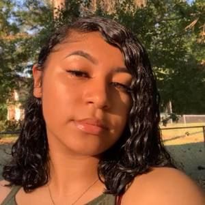 Meet your Posher, Aerika